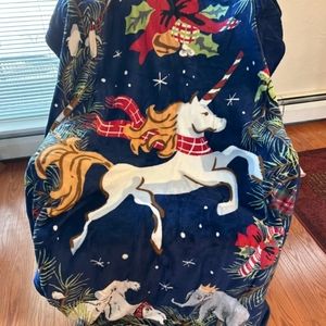 Vera Bradley holiday unicorn fleece throw blanket